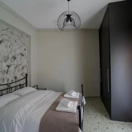 Apartment Near Piraeus' Port