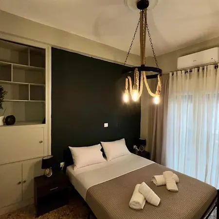 Apartment Near Piraeus' Port *