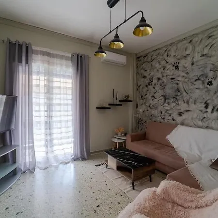 Apartment Near Piraeus' Port *